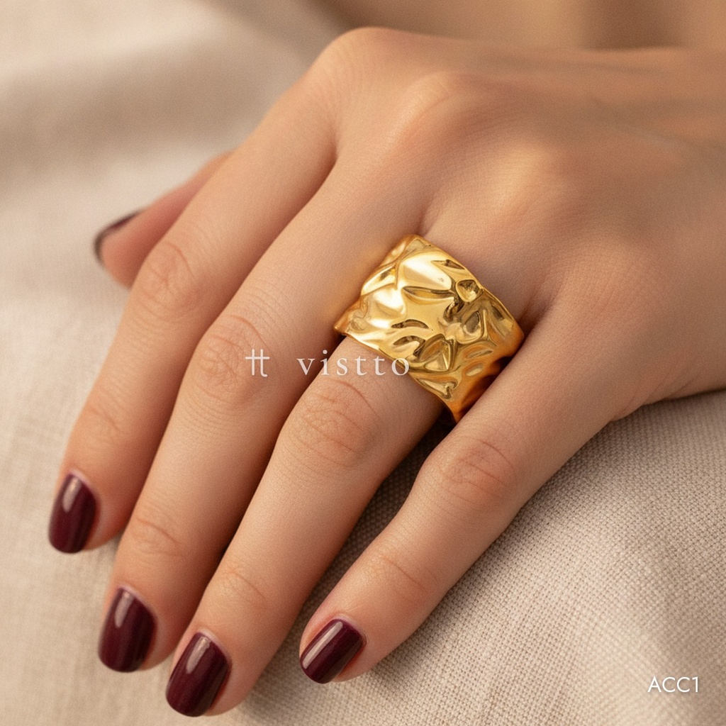 [ACC1] Anillo dorado abierto, banda irregular martillada
