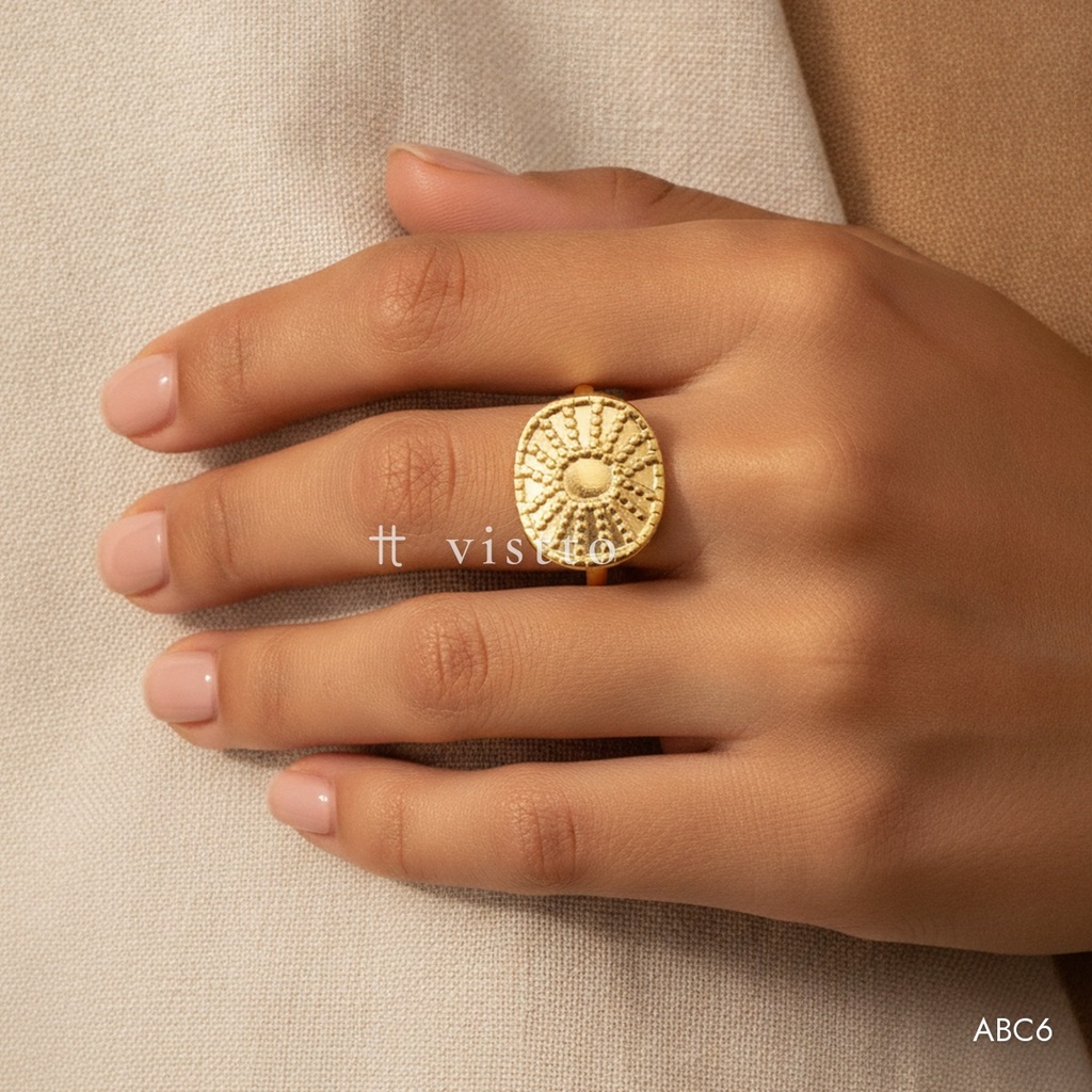 [ABC6] Anillo dorado abierto, liso con sol en relieve