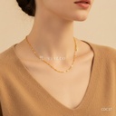 Collar dorado, cadena fina de eslabones calados de trébol