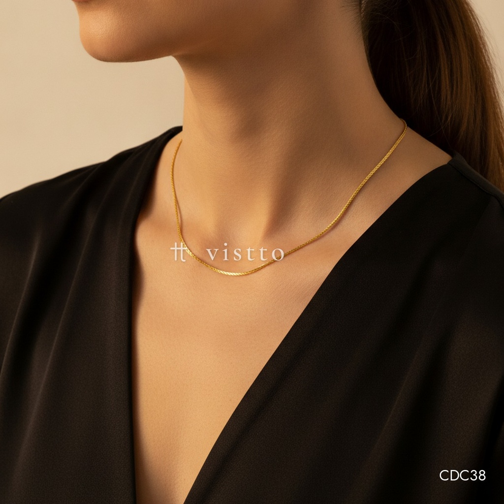 Collar dorado, cadena trenzada tipo espiga