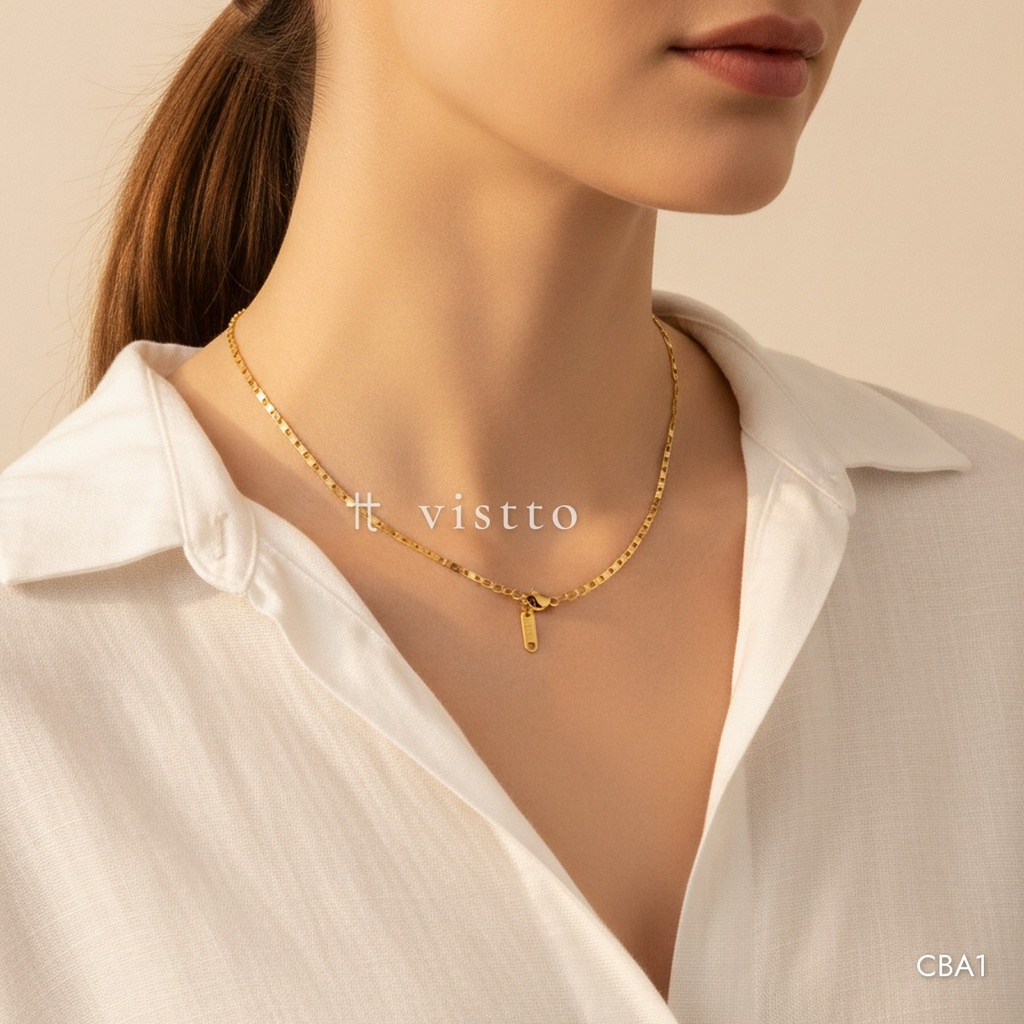 Collar dorado, eslabones planos