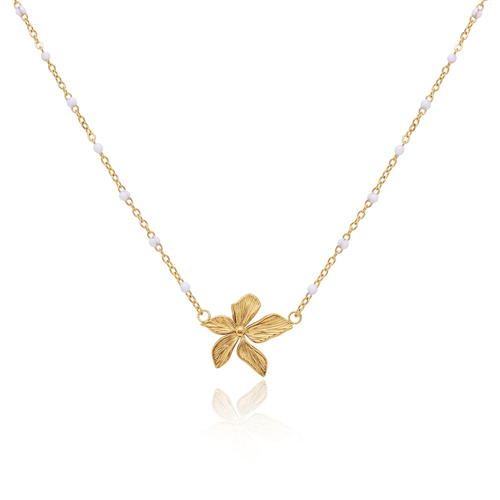 [C54] Collar con flor de acero inoxidable 304 con baño de oro y recubrimiento PVD