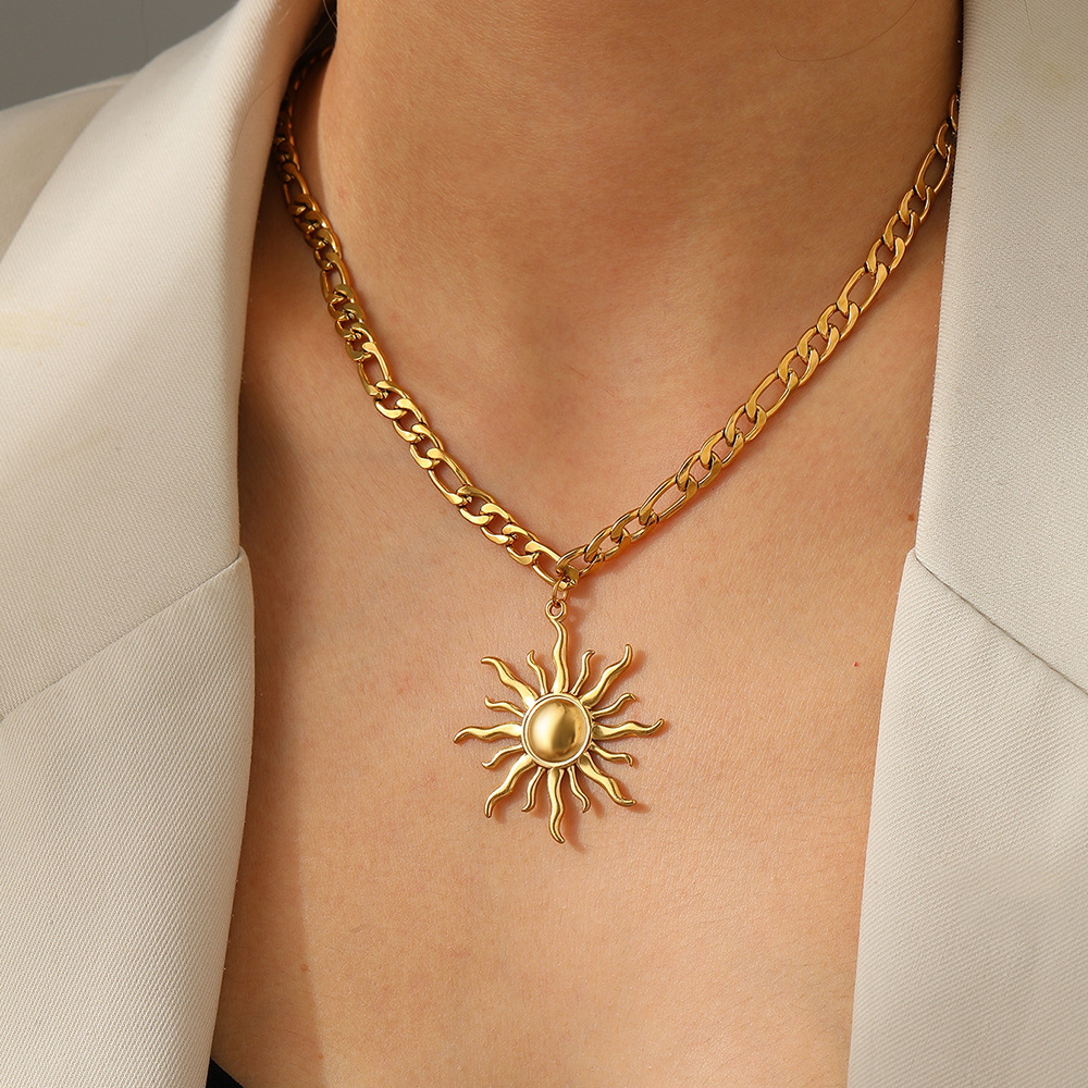 [C13] Collar con colgante de acero inoxidable 304 con recubrimiento IP y chapado en oro 18k (Oro · Oro)