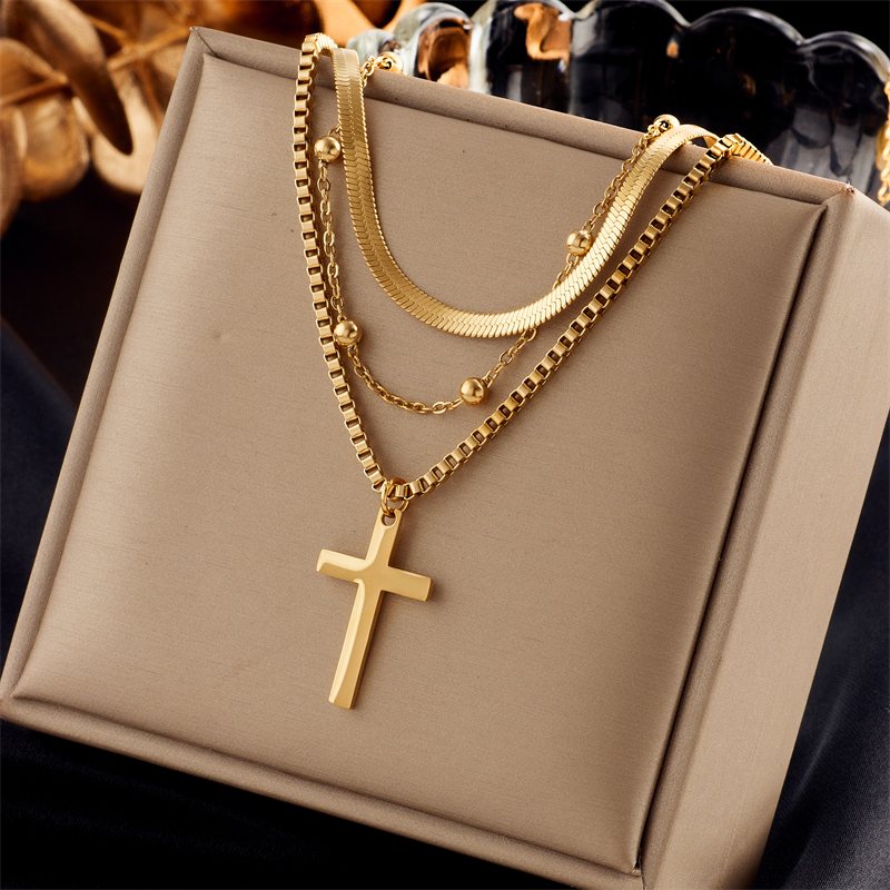 [C4] Collar de varias capas en acero inoxidable 304 con recubrimiento PVD y chapado en oro 18k