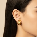 Earcuff dorado de banda ancha abierta con tres canales paralelos, de ajuste a presión