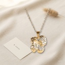 Collar dorado, eslabones ovalados con flor de tres pétalos