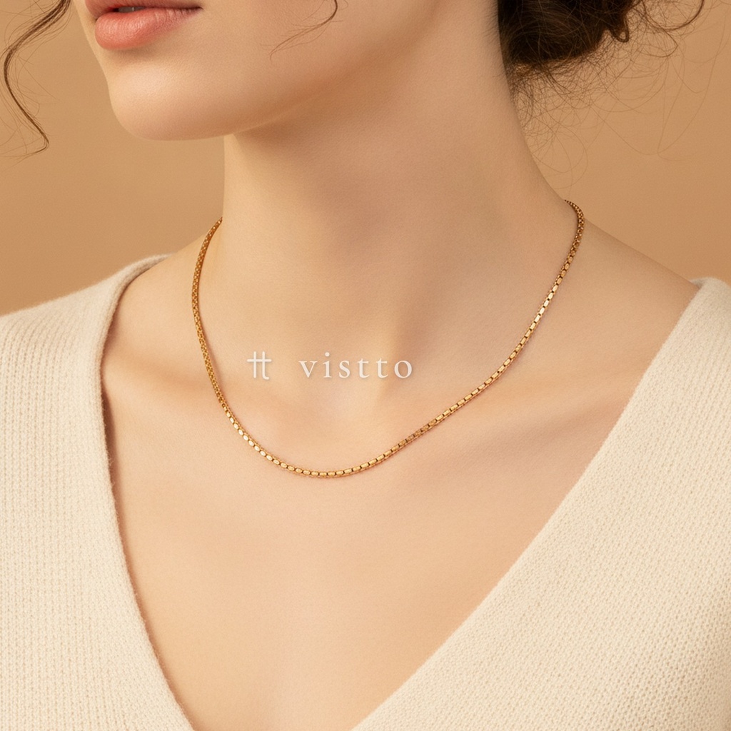 Collar dorado de cadena fina de eslabones tipo caja redondeada, con extensor