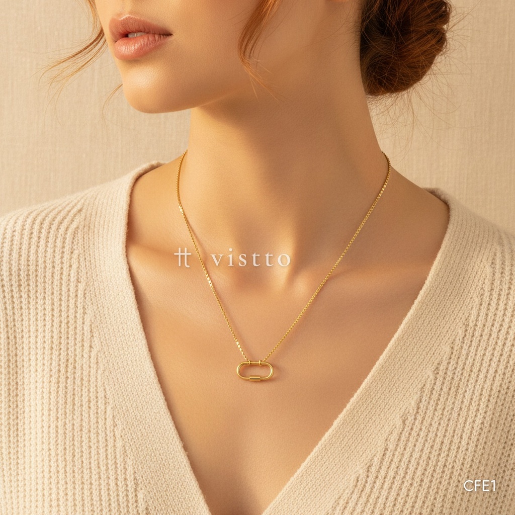 Collar dorado, cadena rolo con dije ovalado de rosca